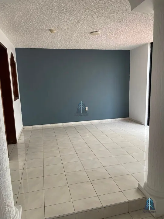 Amplia Casa en Venta en Col. Camino Real