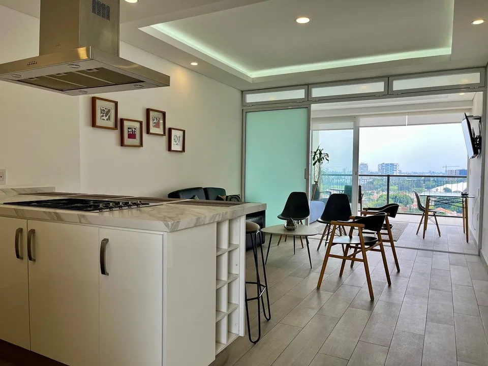 Foto 2 de Departamento amueblado en piso 9 en Real View Towers listo para Airbnb