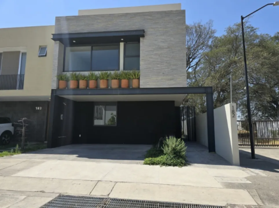 Casa en Venta en Punto Sur Este #182 (Recorrido Virtual)