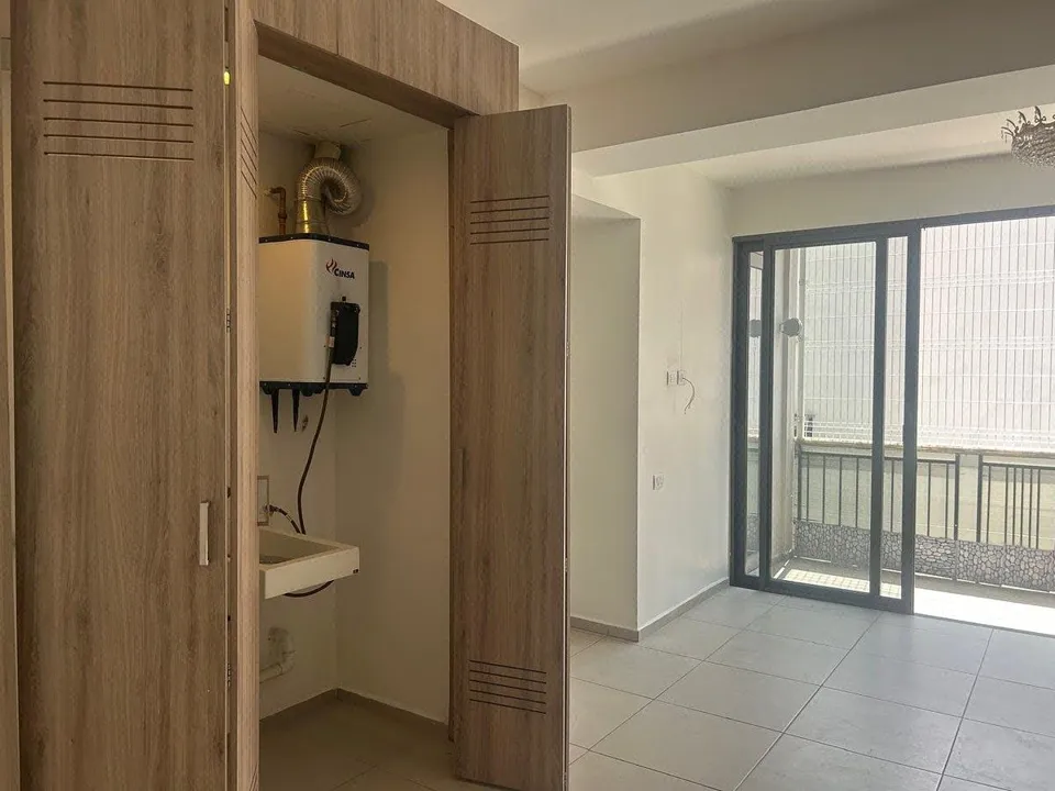 Foto 7 de Departamento en renta a una cuadra del  Metropolitano | 3 cocheras y 2 bodegas