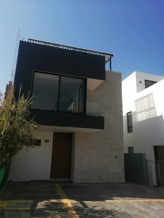 Casa en Venta en Fraccionamiento Parques Vallarta, Coto ACACIA, Zapopan