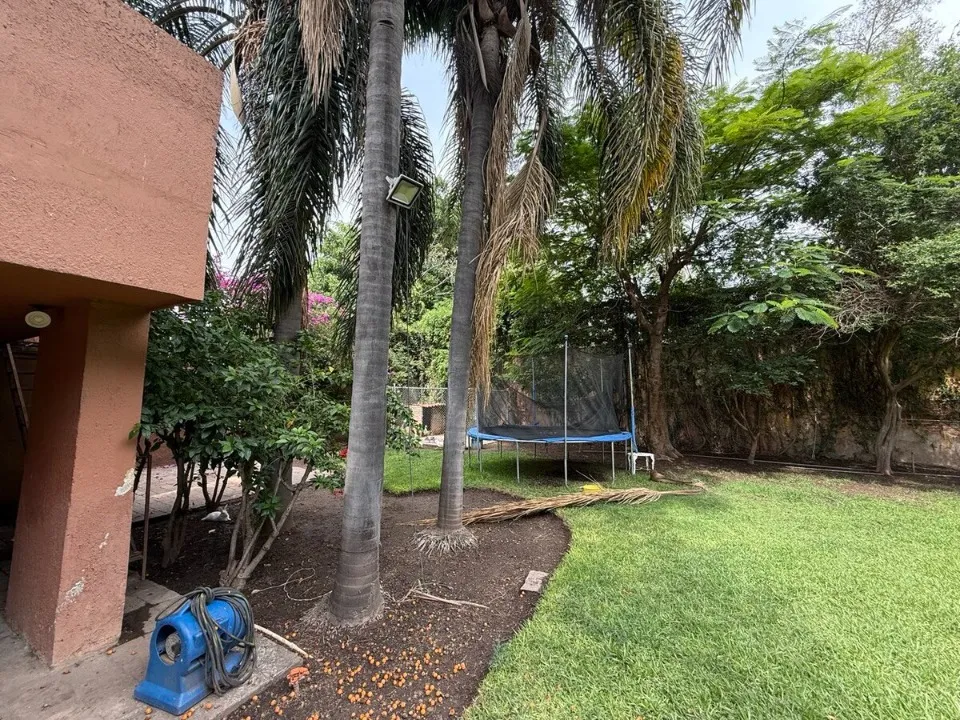 Foto 4 de Casa en venta en Planeta, Jardines del Bosque, Guadalajara