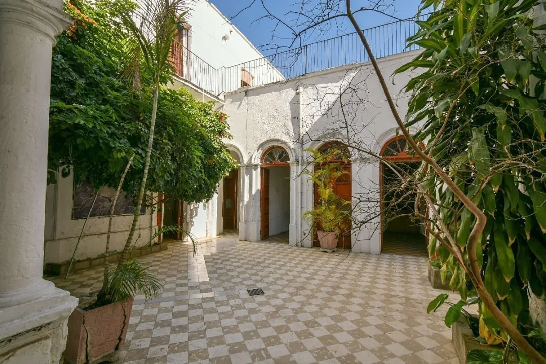 Casa Donato Guerra en venta, Guadalajara Centro