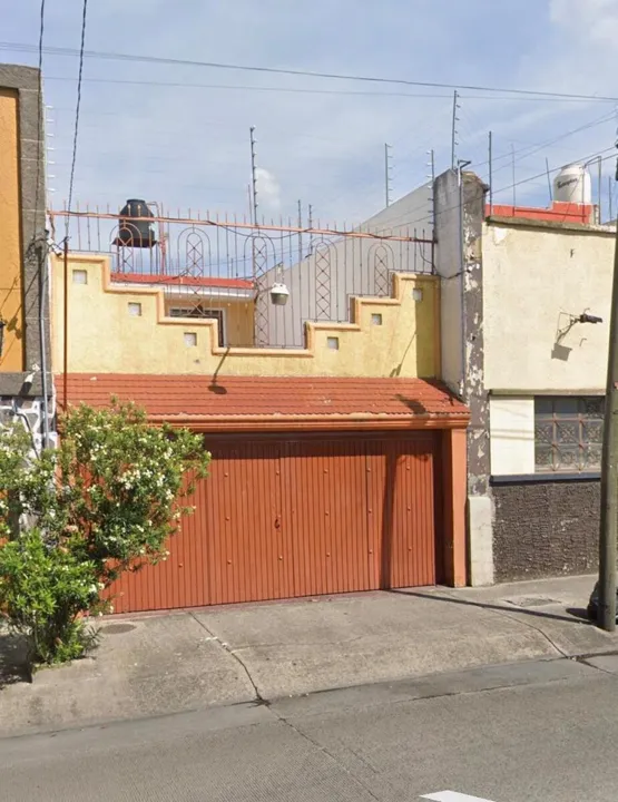 Casa en Venta en Reforma - Calzada del Ejército 79