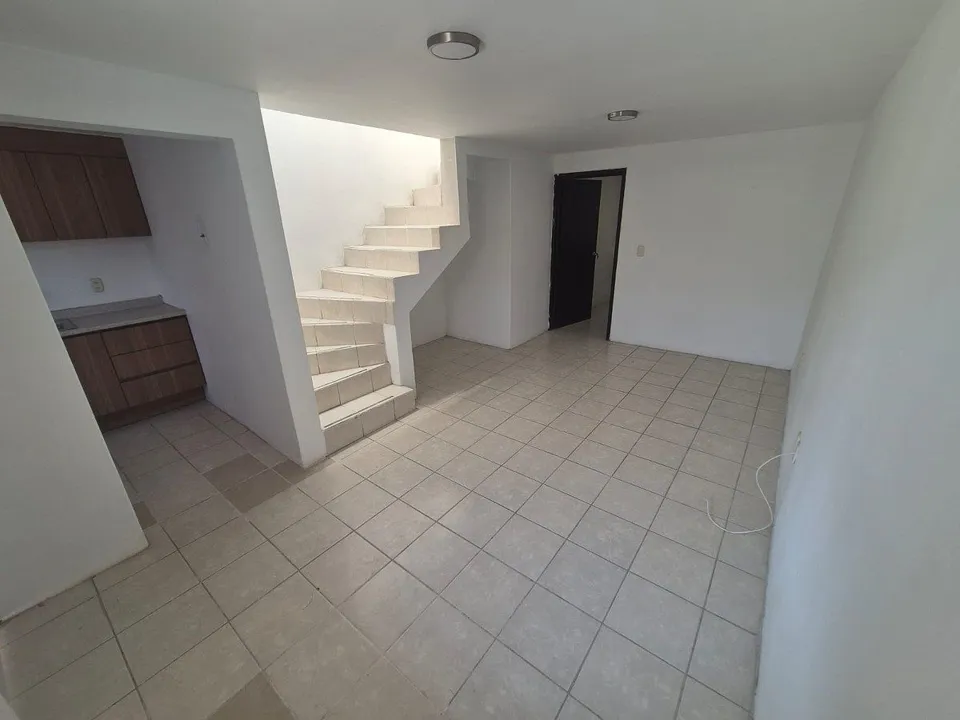 Foto 4 de Casa en Venta en Campo Real - Av. Paraiso Pte. 267-8