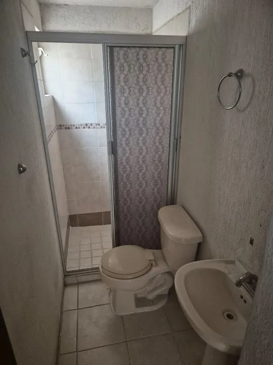 Foto 8 de Casa en Venta en Campo Real - Av. Paraiso Pte. 267-8