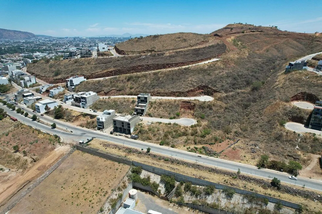 Foto 3 de Terreno en Venta en Paisajes del Tesoro Excelente Ubicación
