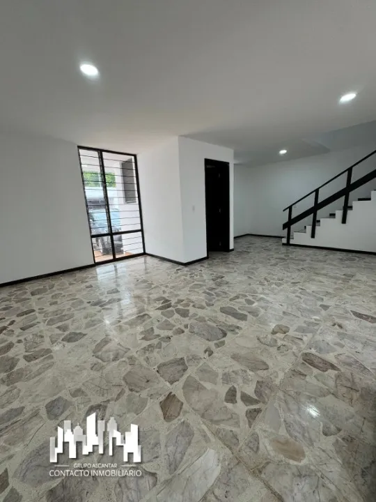 Foto 3 de Casa con Uso de Suelo Comercial o Mixto en venta en Avenida Tepeyac, Tepeyac Casino, Zapopan