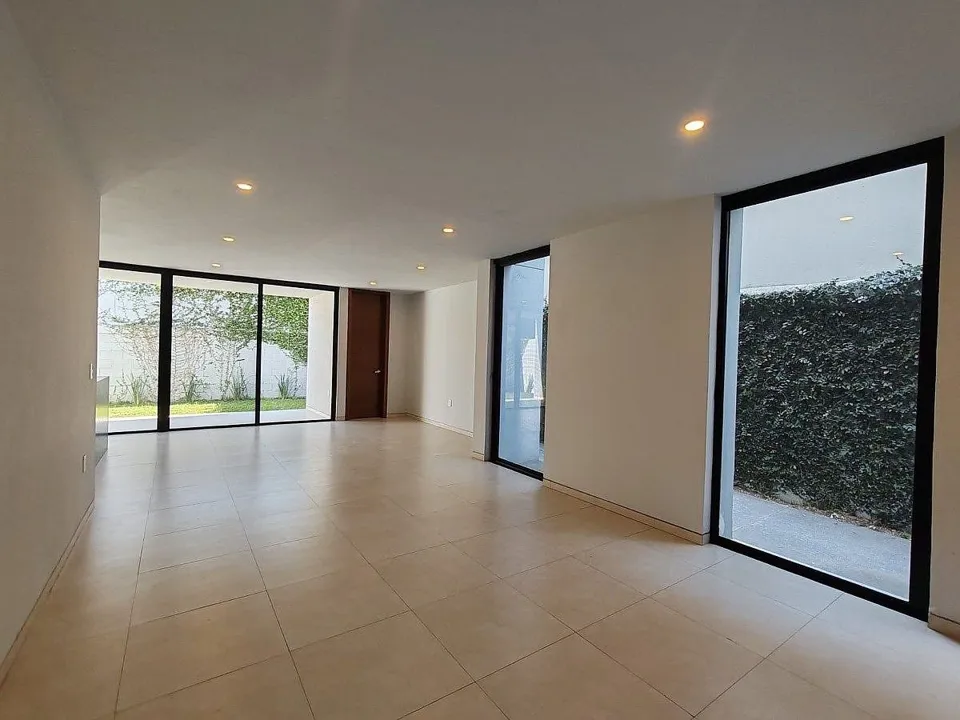 Foto 4 de HERMOSA Y MODERNA CASA EN VENTA EN CONDOMINIO PUERTA AZALEAS, BUGAMBILIAS