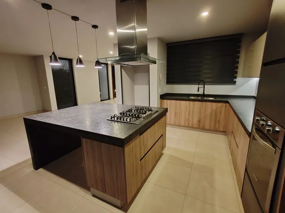 Foto 8 de HERMOSA Y MODERNA CASA EN VENTA EN CONDOMINIO PUERTA AZALEAS, BUGAMBILIAS