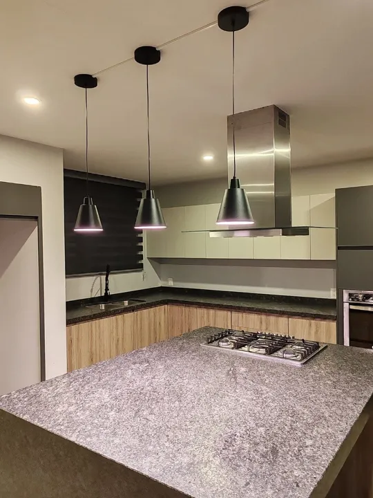 Foto 9 de HERMOSA Y MODERNA CASA EN VENTA EN CONDOMINIO PUERTA AZALEAS, BUGAMBILIAS