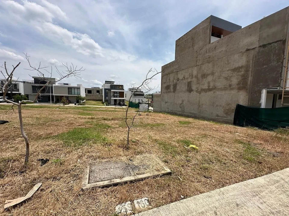 Foto 3 de Terreno en venta en Valle Imperial, Zapopan