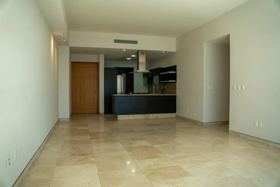 Foto 2 de DEPARTAMENTO VENTA TORRE VIDA ANDARES REMODELADO