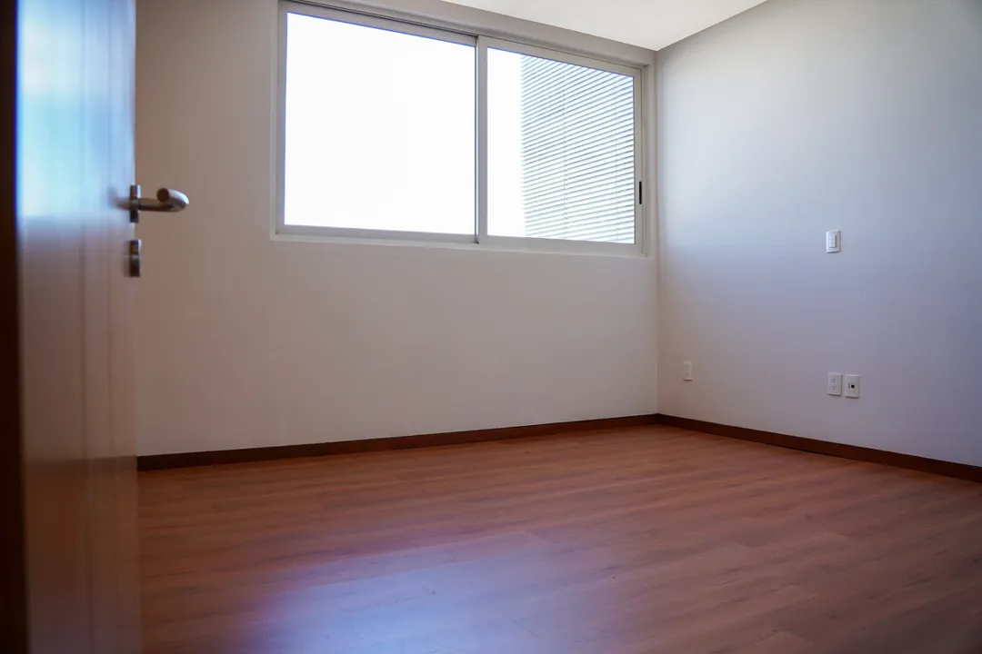 Foto 8 de DEPARTAMENTO VENTA TORRE VIDA ANDARES REMODELADO