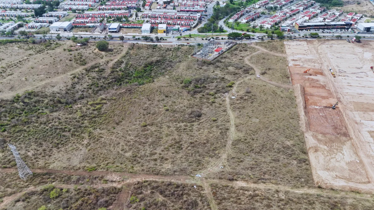 Foto 2 de Terreno en venta en Circuito Metropolitano Sur, El Guaje, Tlajomulco De Zúñiga