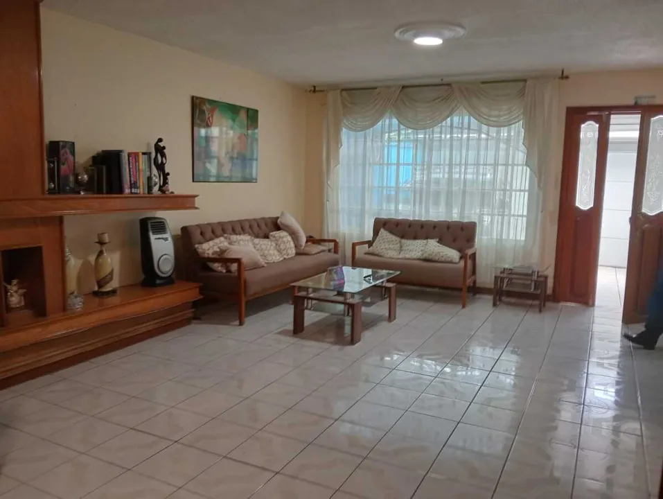 Foto 3 de Casa en Venta en Arboledas - Corona Boreal 3883