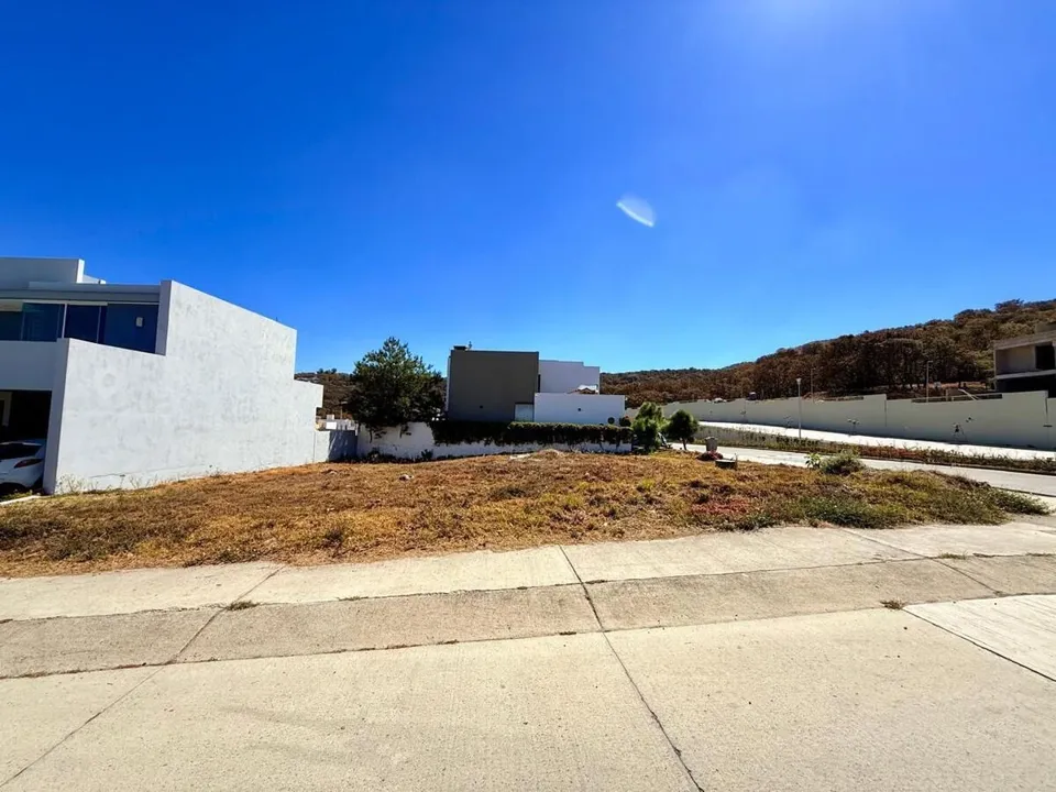 Foto 2 de Terreno  Comercial en venta en Fraccionamiento Los Robles, Zapopan
