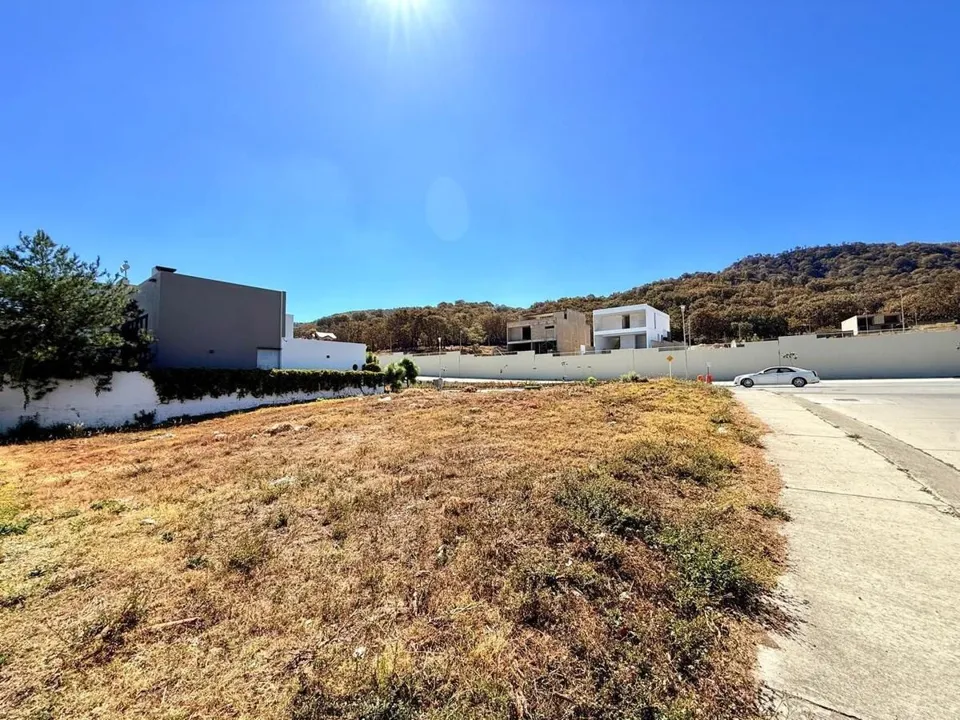 Foto 3 de Terreno  Comercial en venta en Fraccionamiento Los Robles, Zapopan