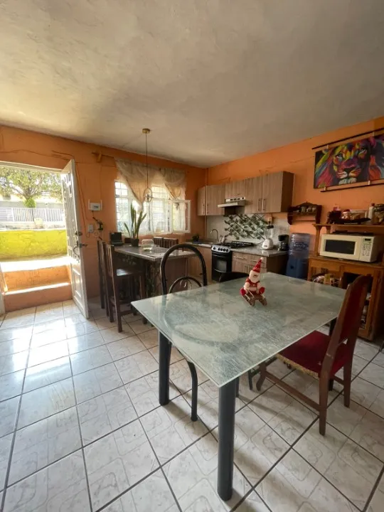 Foto 2 de Casa en venta en Vainillo, Loma Bonita Ejidal, San Pedro Tlaquepaque