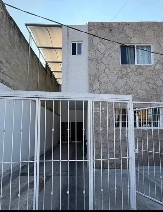 Casa en Venta en Lomas de Zapopan - Ronda 2215