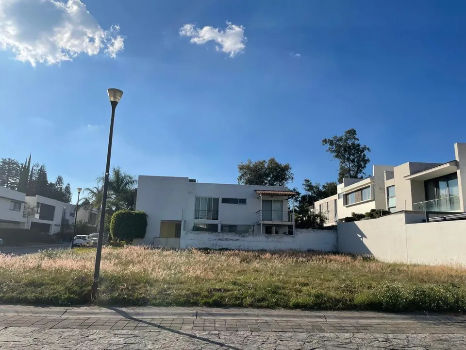 Foto 4 de Terreno en Venta en Fracc El Manantial - Paseo del Bosque 54