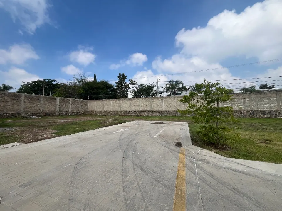 Terreno en venta en Calle 17 de Mayo, La Tijera, Tlajomulco de zuñiga