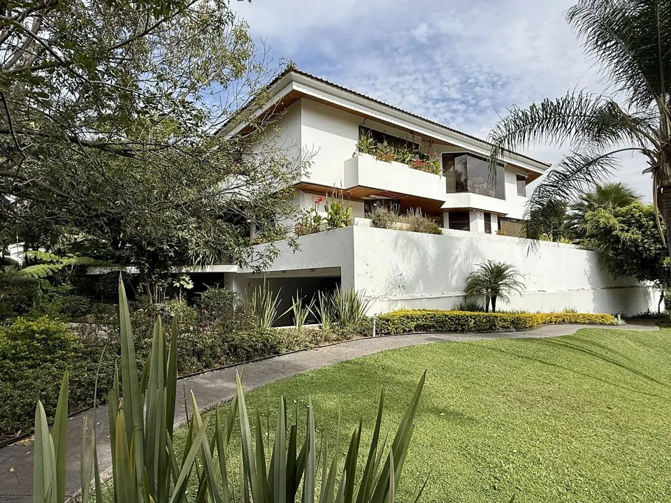 Foto 2 de Residencia en Venta - Lomas del Bosque