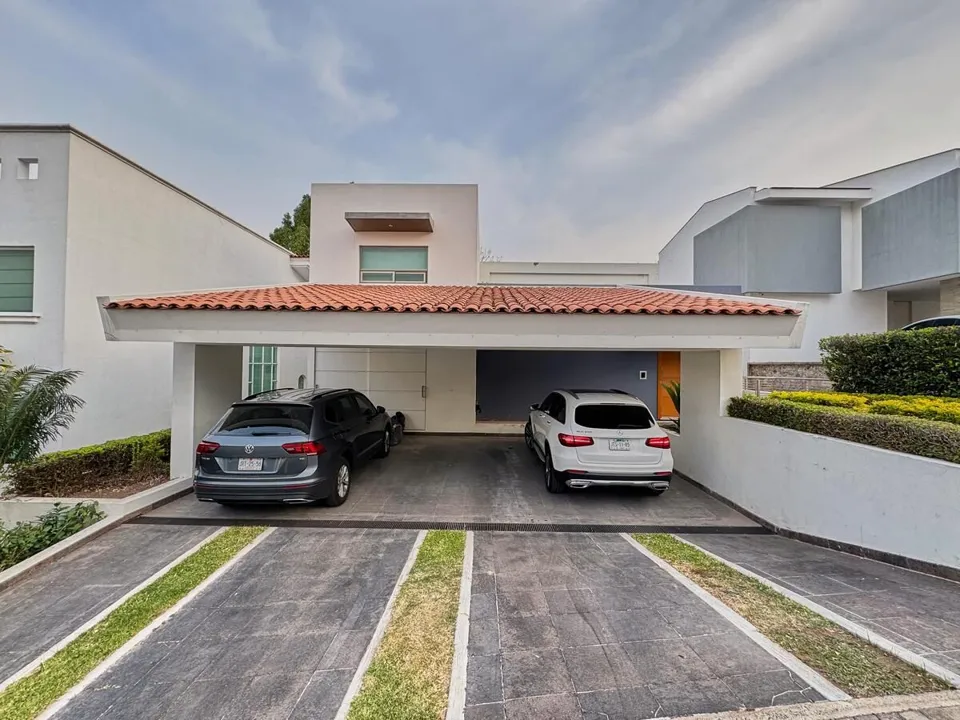 Foto 2 de RESIDENCIA EN LAS CAÑADAS, ZAPOPAN, DENTRO DE COTO EXCLUSIVO