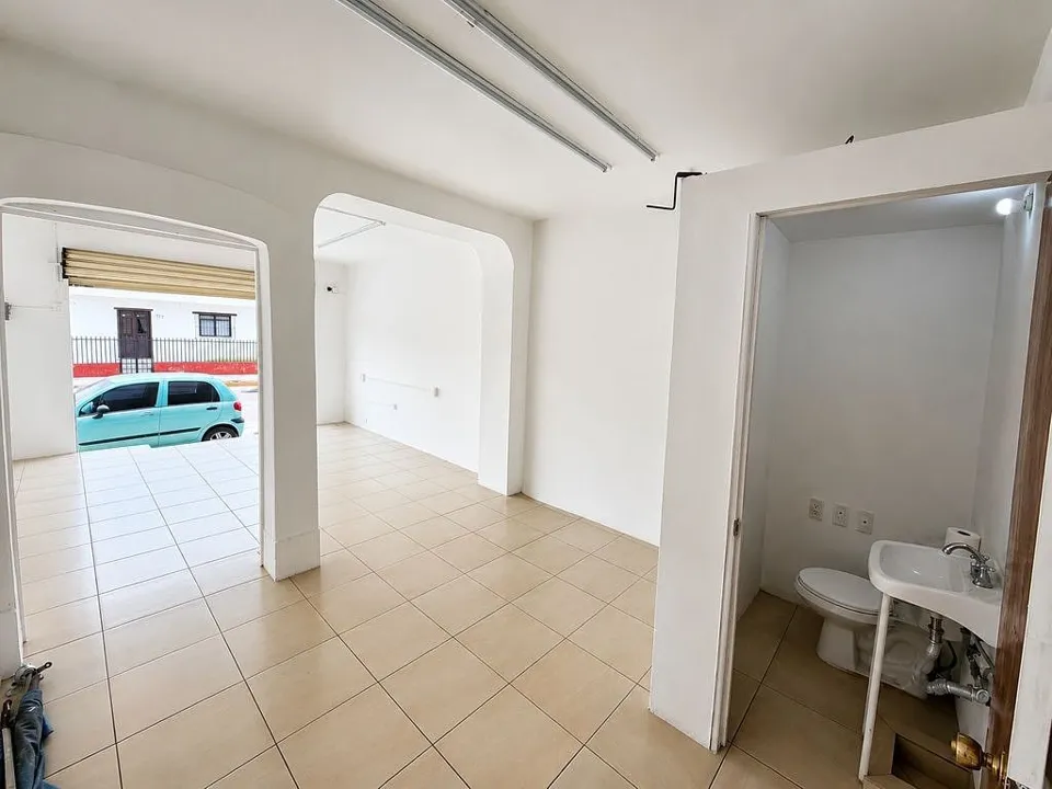 Foto 6 de Casa con Local Comercial en Venta en Centro de Ciudad Guzmán | Av. Reforma