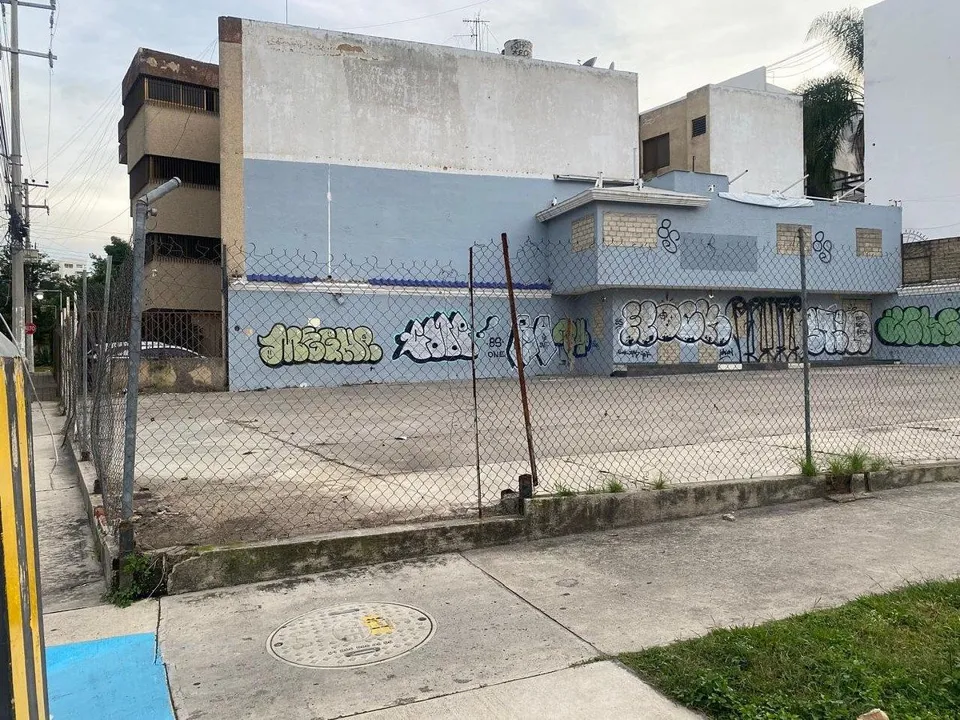 Foto 3 de Terreno comercial en venta en Altamira Zapopan |en esquina sobre Av. Américas