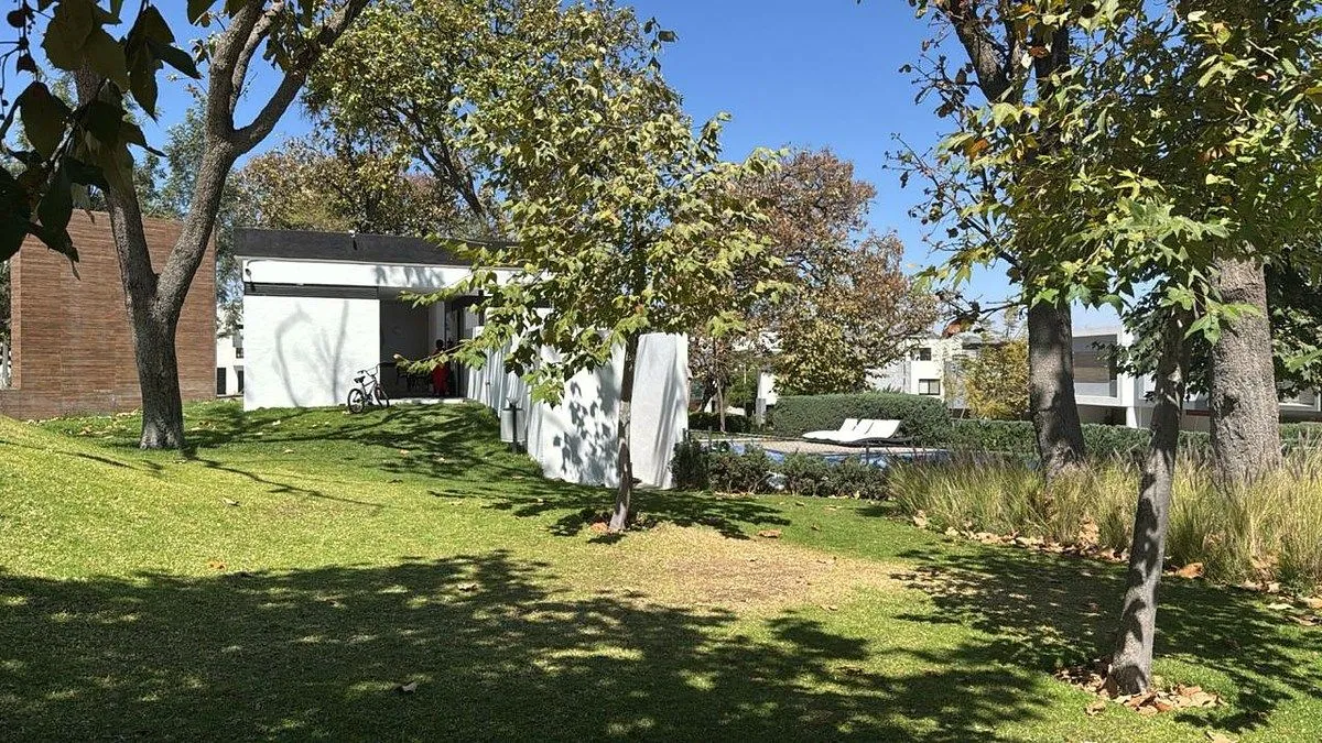 Foto 4 de Terreno en Venta en Valle Imperial Zapopan | Coto Acacia 190.8 m²