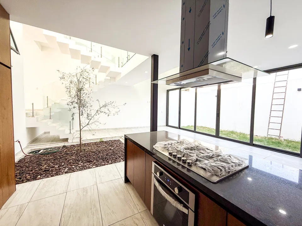 Foto 5 de Residencia en venta en Valle Imperial coto Romano