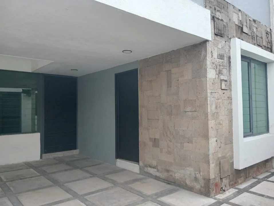 Foto 3 de Casa en Venta en Ladron de Guevara - Pablo Villaseñor 425