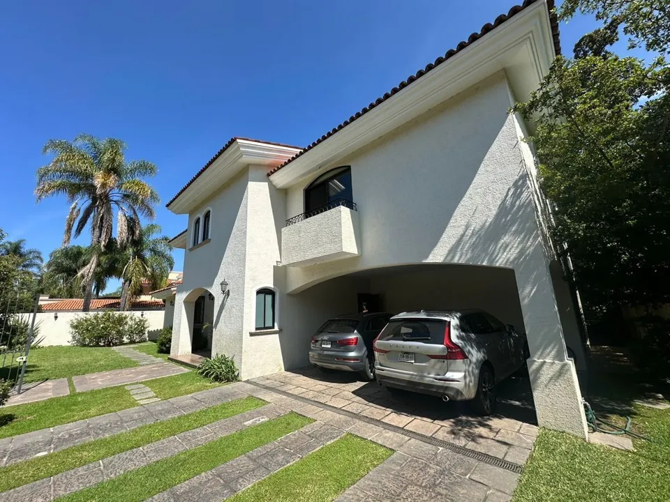 Foto 4 de Casa en Venta en el Palomar, Tlajomulco de Zúñiga