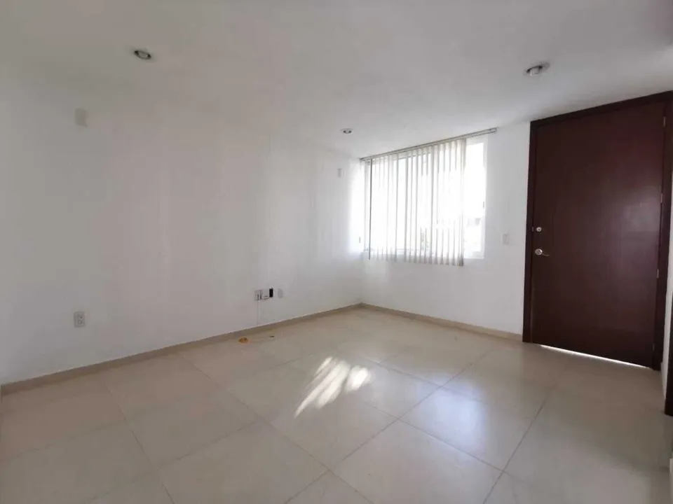 Foto 3 de Casa en Renta Santa Ana Tepetitlán - Coto Abedul