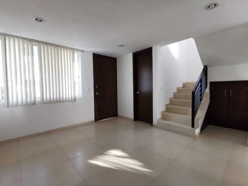 Foto 5 de Casa en Renta Santa Ana Tepetitlán - Coto Abedul