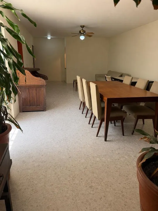 Foto 5 de VENTA Casa Principal + Estudio independiente en Col. Chapalita