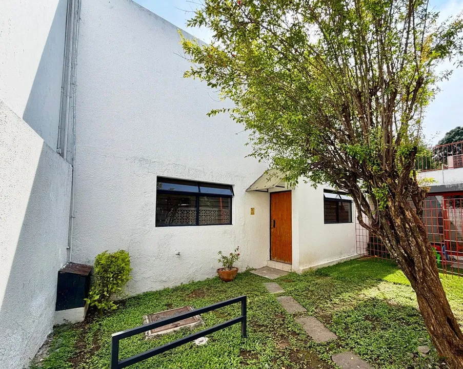 Casa en Renta en Chapalita | Ideal Para Oficinas a Puerta Cerrada