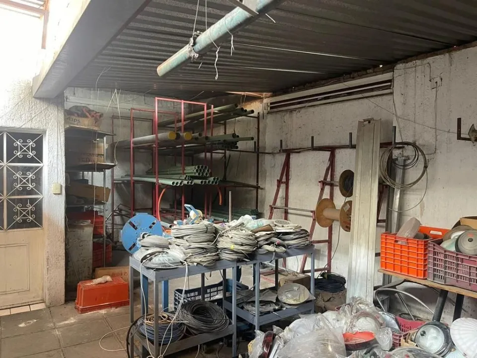 Foto 2 de Bodega Comercial en venta en Calle Andrés Terán, Santa Teresita, Guadalajara