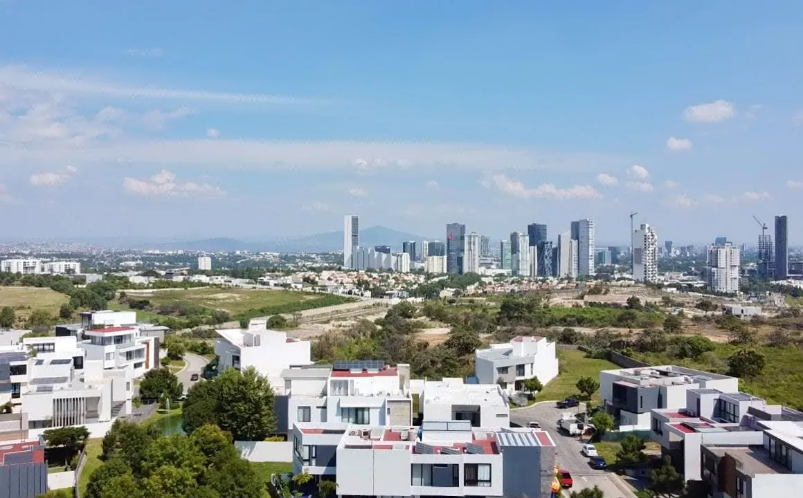 Foto 8 de Se vende terreno en Puerta Las Lomas Coto Lagos, con hermoso parque andador.