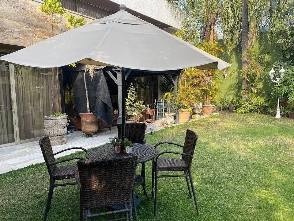 Foto 4 de Casa en Venta en Ciudad del Sol  en Zapopan y alberca