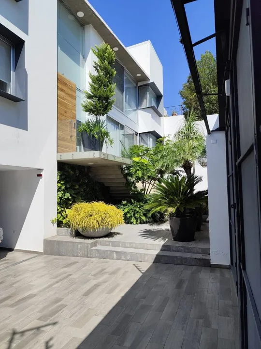 Foto 4 de RESIDENCIA CON ALBERCA EN JACARANDAS