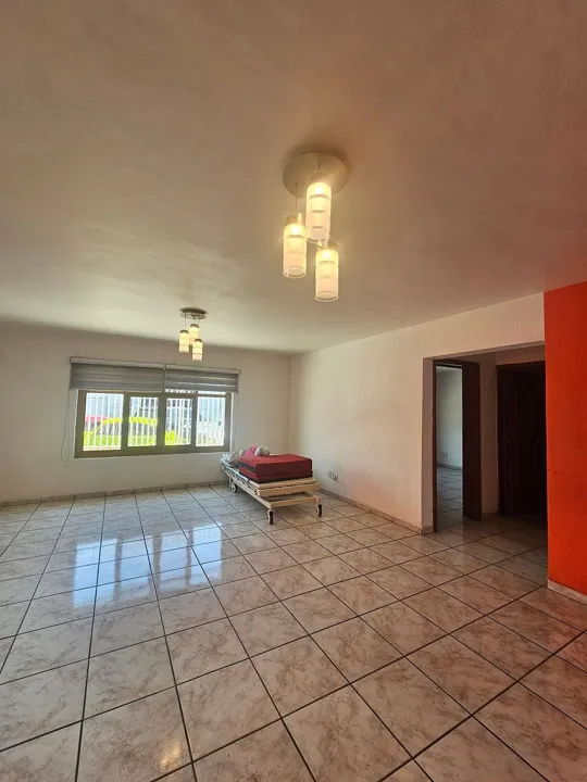 Foto 5 de Casa con uso de suelo Mixto en venta sobre Ave. Base Aérea