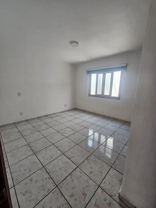 Foto 8 de Casa con uso de suelo Mixto en venta sobre Ave. Base Aérea
