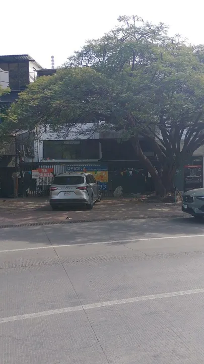OFICINAS RENTA ZONA ARCOS VALLARTA
