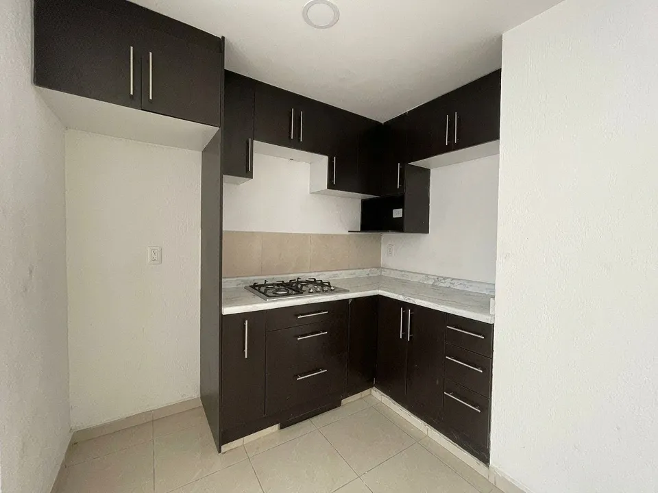 Foto 3 de CASA EN VENTA  DE 4 RECAMARAS EN VILLA FONTANA