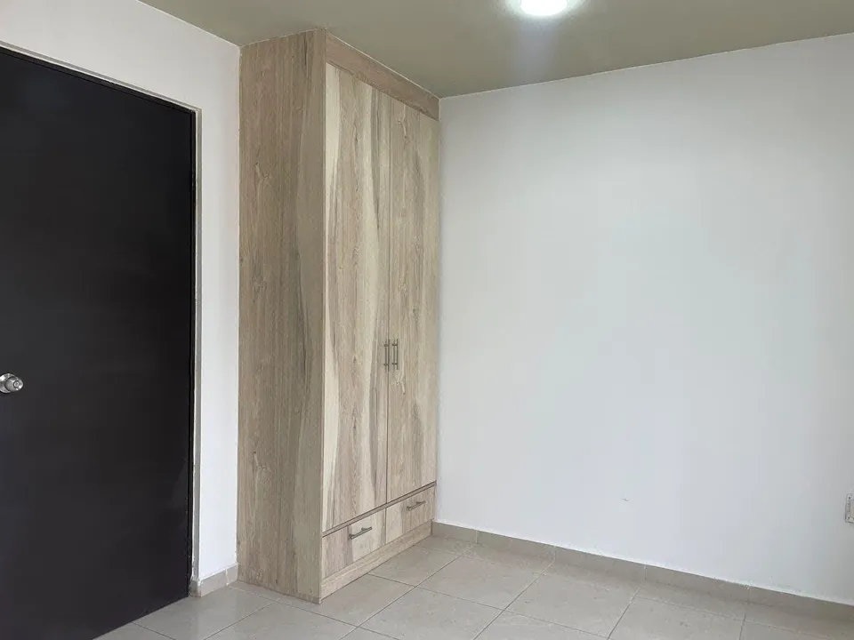 Foto 4 de CASA EN VENTA  DE 4 RECAMARAS EN VILLA FONTANA
