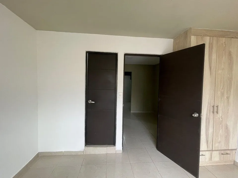 Foto 8 de CASA EN VENTA  DE 4 RECAMARAS EN VILLA FONTANA