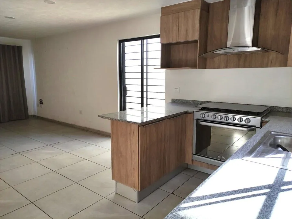 Foto 5 de Casa en renta en Adamar
