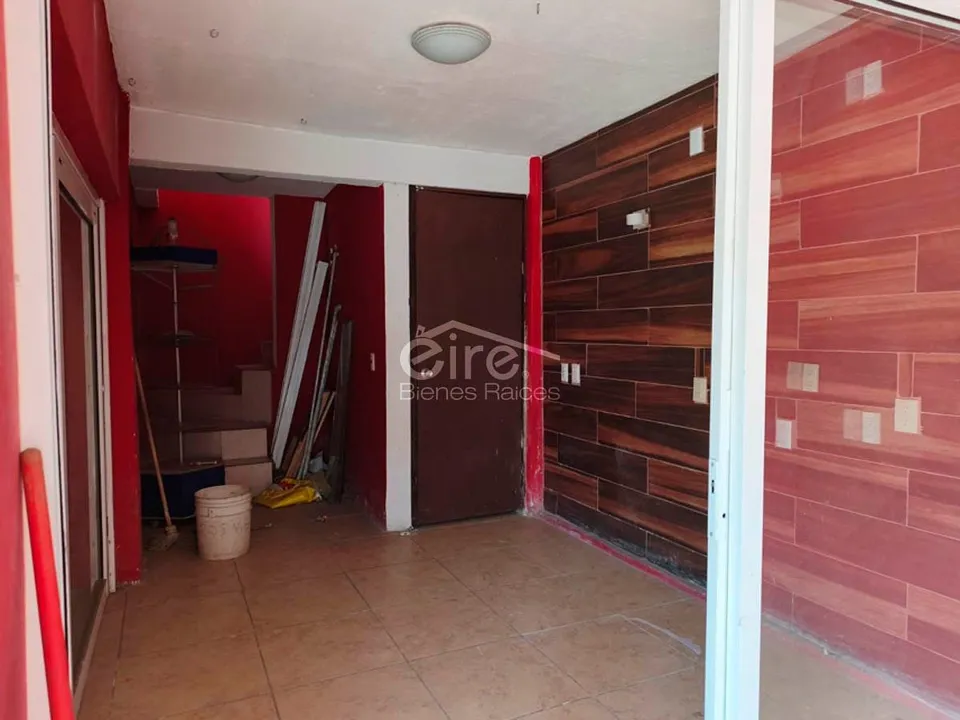Foto 3 de Edificio comercial en venta sobre Av. Enrique Díaz de León
